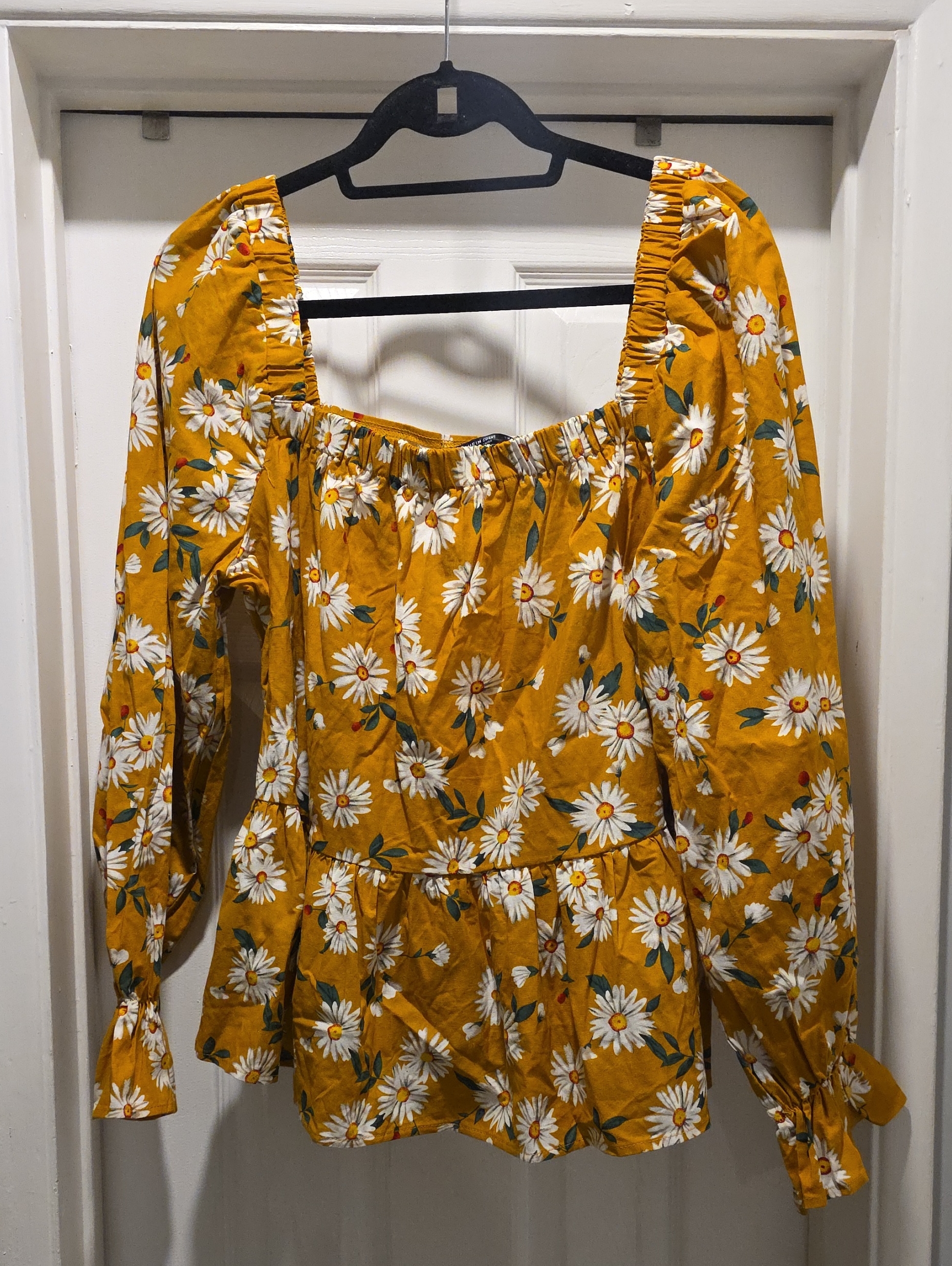 Shein Mustard Yellow Daisy Print Peasant Blouse